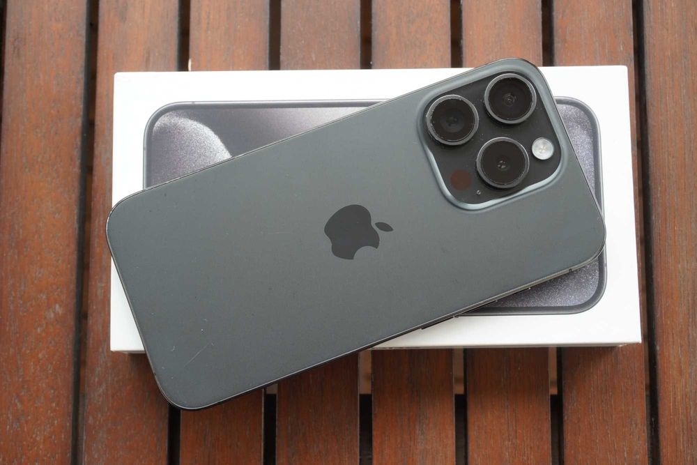 Apple iPhone 15 Pro 256GB Black 87% Батерия!