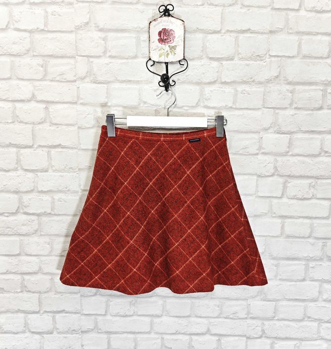 Thomas Burberry Оригинална дамска пола размер 42 / M