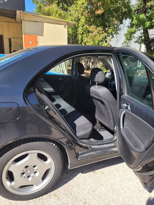 Продавам Mercedes