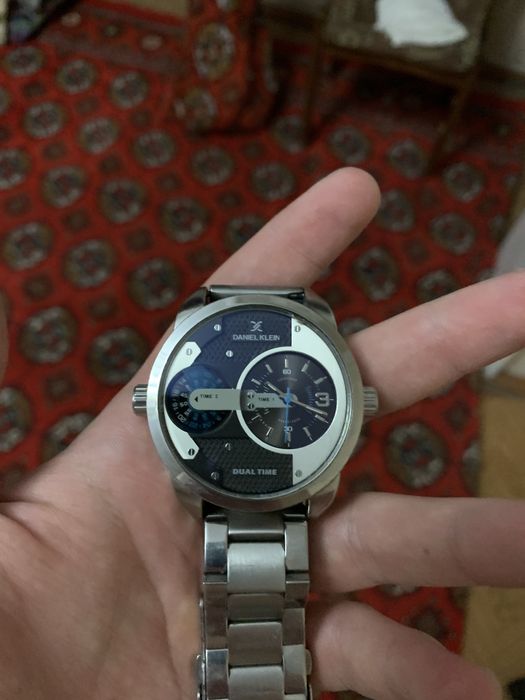 Часы Daniel Klein