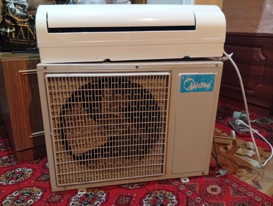 Кондиционер Midea 12 в отличном рабочем состоянии