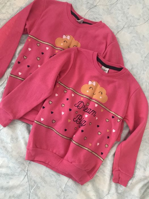 Много вещей для девочек