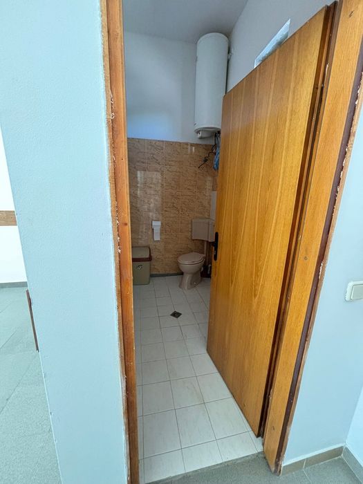 Дава се под наем Магазин в Вършец - 30 кв.м за 255 € - Снимка #7
