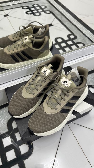 Adidas кроссовки