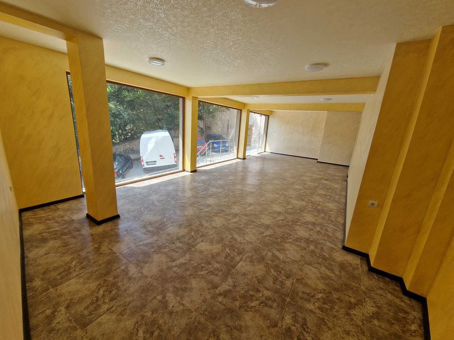 Дава се под наем Офис в Асеновград - 73 кв.м за 310 € - Снимка #17