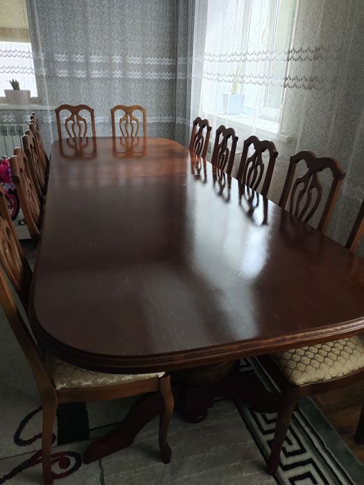 Продам Стол гостевой