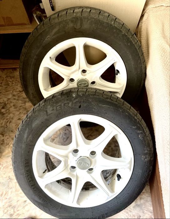 Продам комплект дисков с резиной