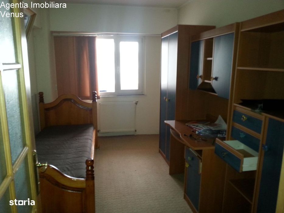 Apartament 4 camere C.Nationala-Bazar