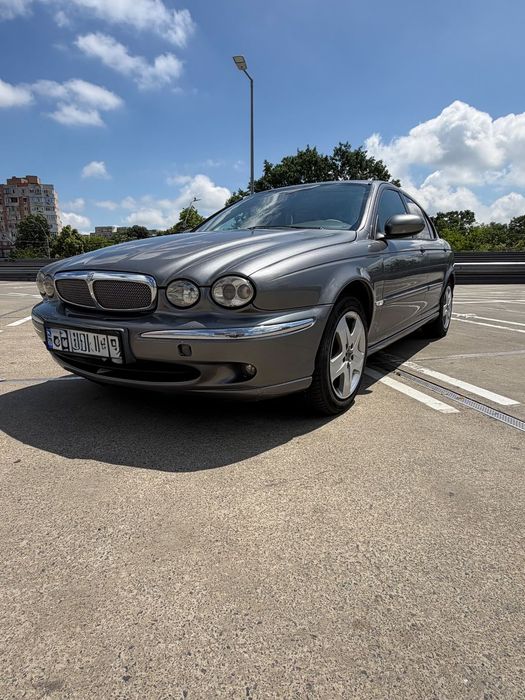 Jaguar X-Type