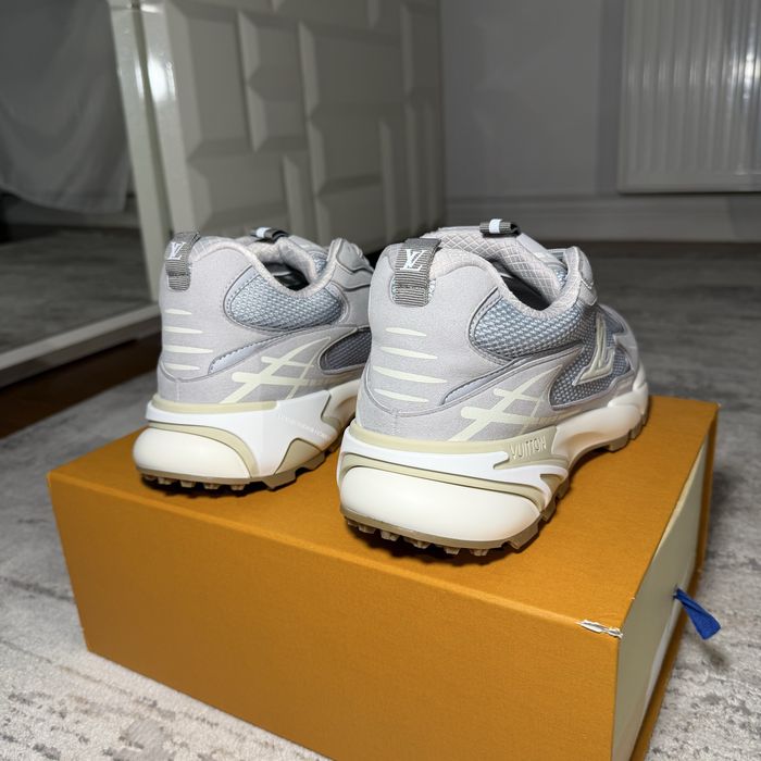 Louis Vuitton LV Tactic Runner Sneakers – Grey/Beige