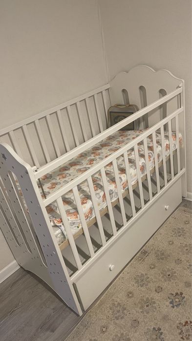 Манеж кровать с матрасом