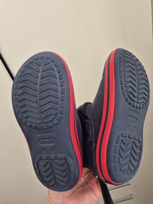 Papuci crocs mar j1 si cizme crocs mar c13