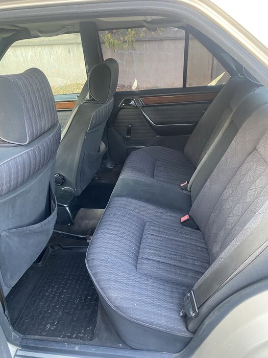 Mercedes Benz 124