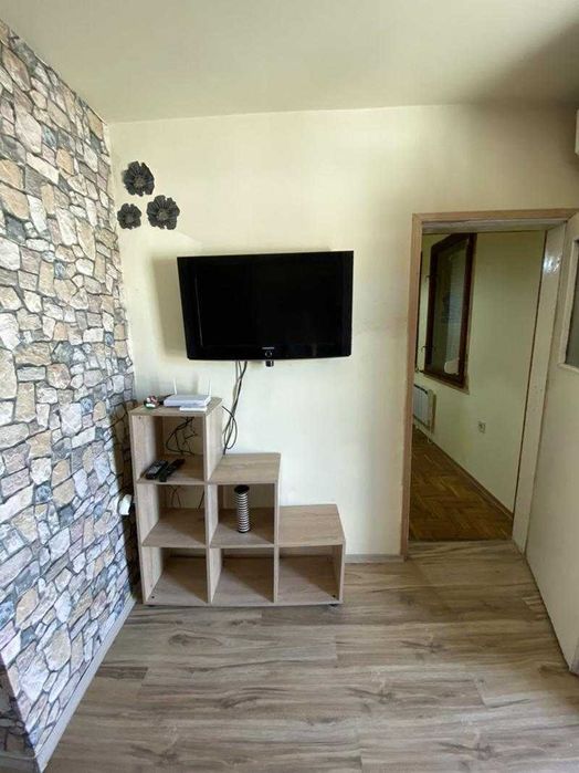 Дава се под наем Тристаен апартамент в Бургас, Център - 92 кв.м за 350 € - Снимка #9