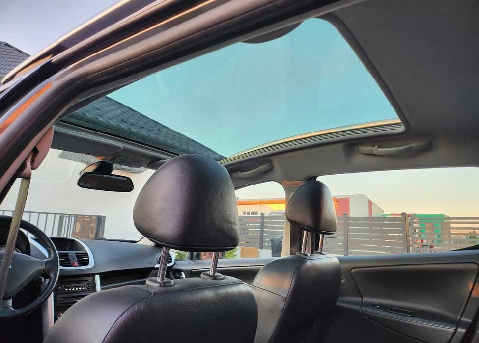 Peugeot 207 SW Automatik Premium Panoramic Euro 5