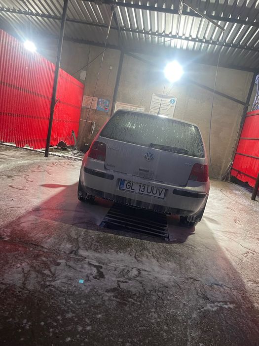 VOLKSWAGEN Golf 2000 — imagine 5
