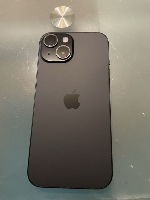 Iphone 15 black .