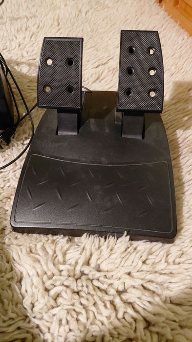 Волан с педали на марката CANYON.