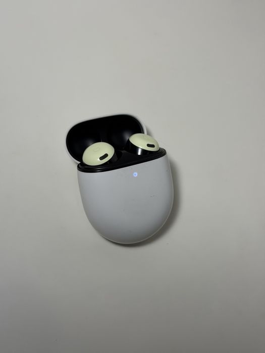 Комплект Google Pixel 7 128GB + Pixel Buds Pro (Lemongrass)