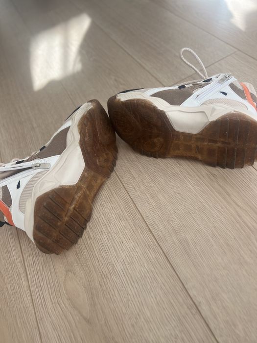 Маратонки с цип