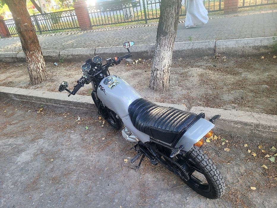 Honda cb 125T продам