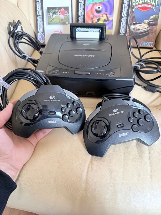 Sega Saturn MK1 в кутия + волан в кутия