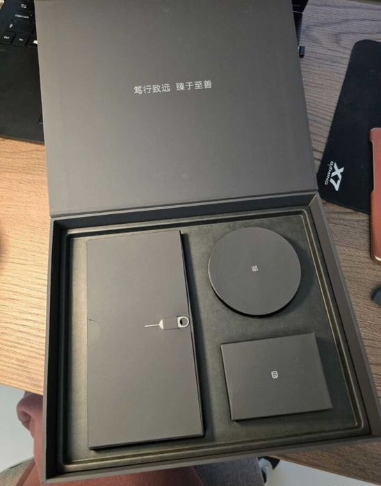 Honor Magic v3   1Tb