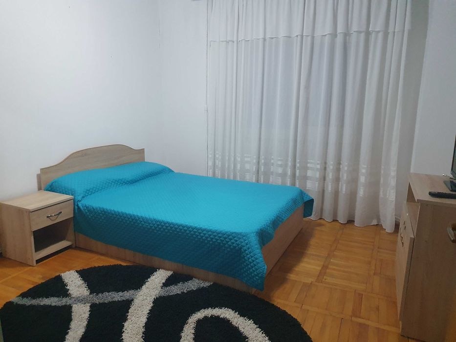 De închiriat apartament spațios