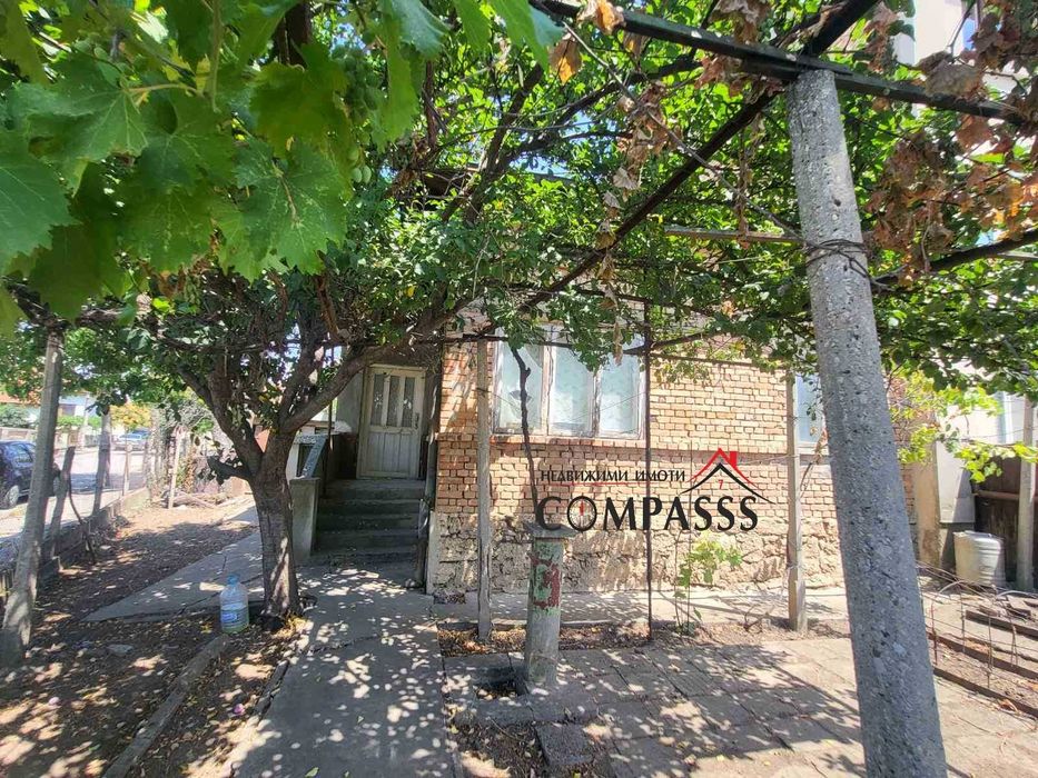 Продава се Къща в Добрич, Северен парк - 80 кв.м за 1078 €/кв.м - Снимка #1