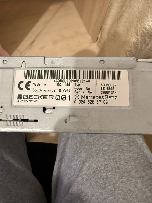Оригинално радио Mercedes-Benz Becker BE 6052 Sound 30 - с наличен код