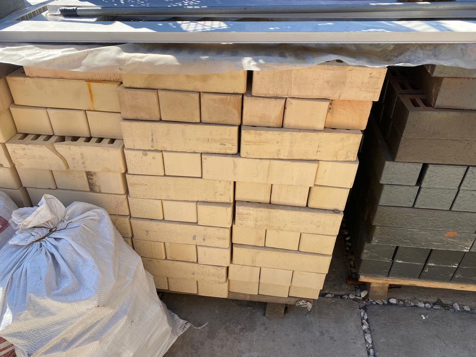 Продам облицовочные кирпичи