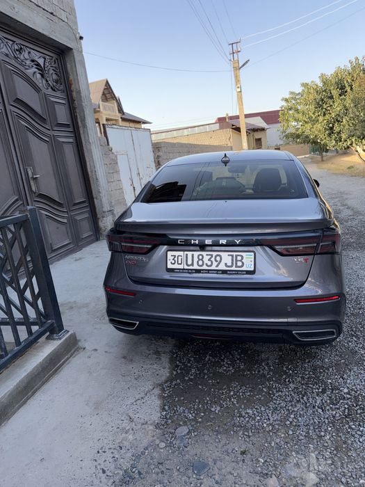 Автомобил Чери Арризо