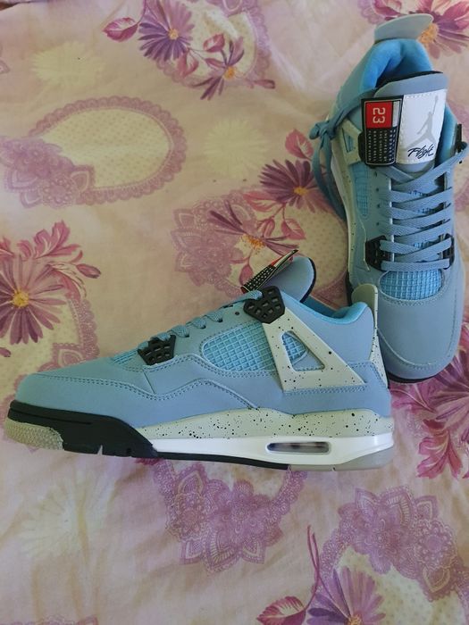 Jordan 4 University blue 43