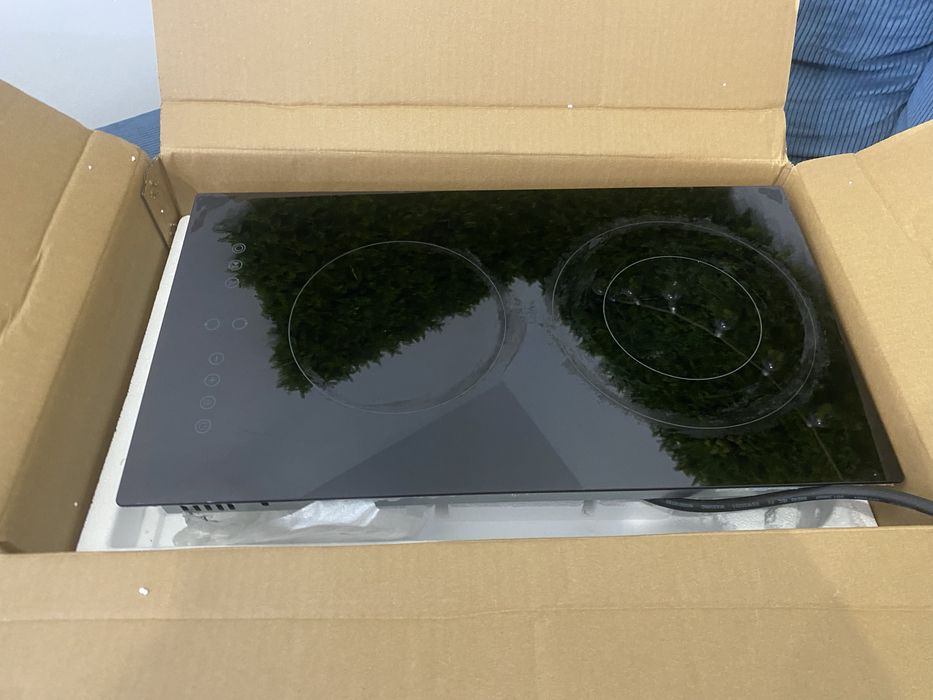 Plita electrica incorporabila 2 zone de gatire - stare ecelenta