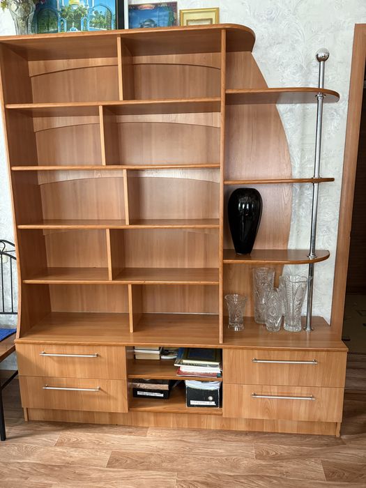 Продам мебель б/у для гостинной