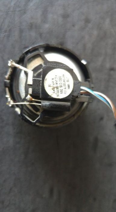 Tweeter dreapta fata audi a4 b7 8e0035399 4913410076