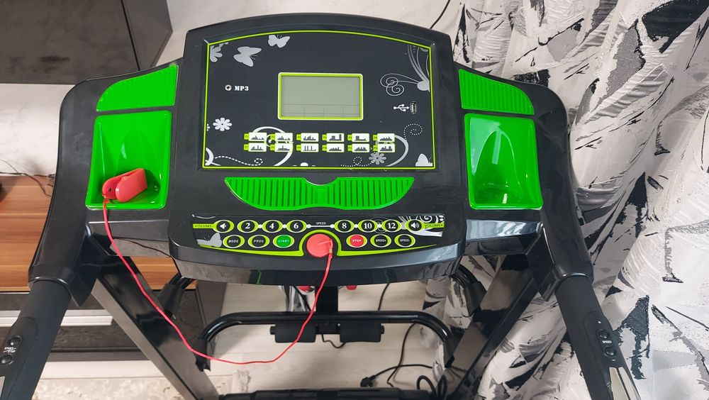 Продам беговую дорожку