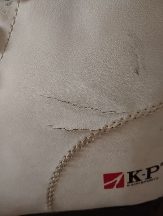 Продам коньки фигурные