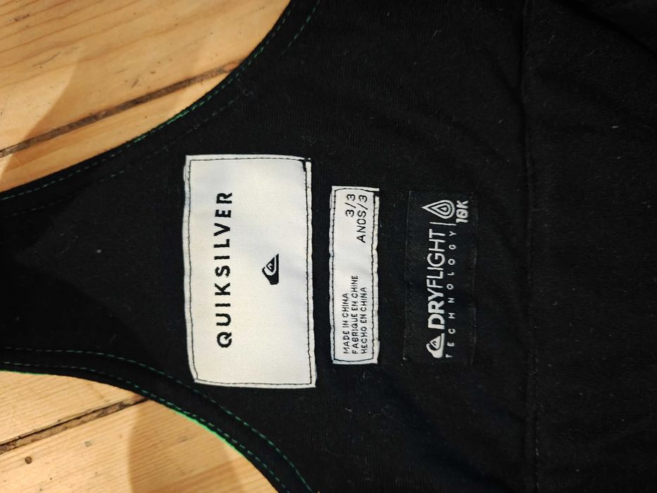 Продавам грейка за зимни спортове.
