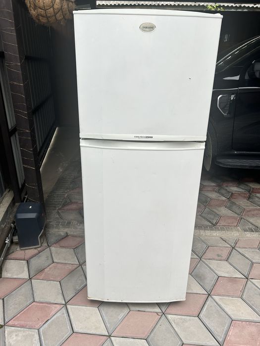 Продам холодильник б/у