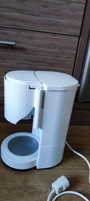 Продам кофеварку капельную