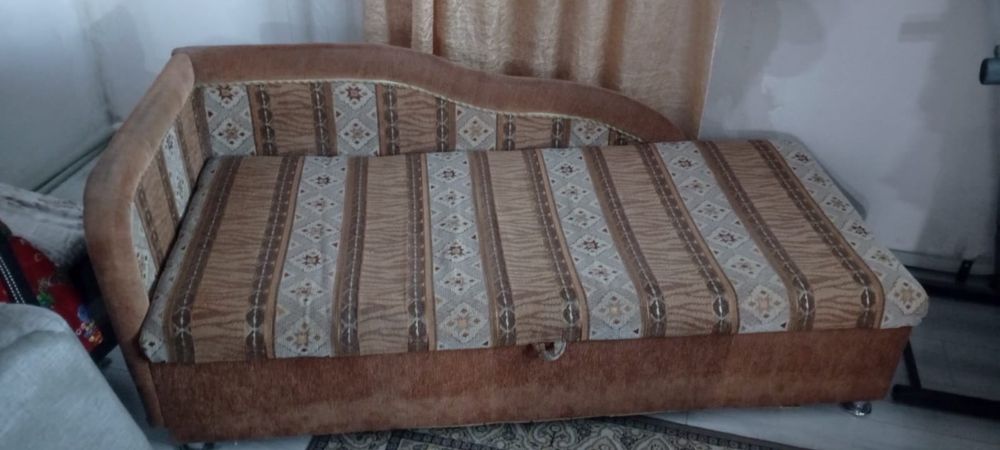 Диван в хорошем состоянии