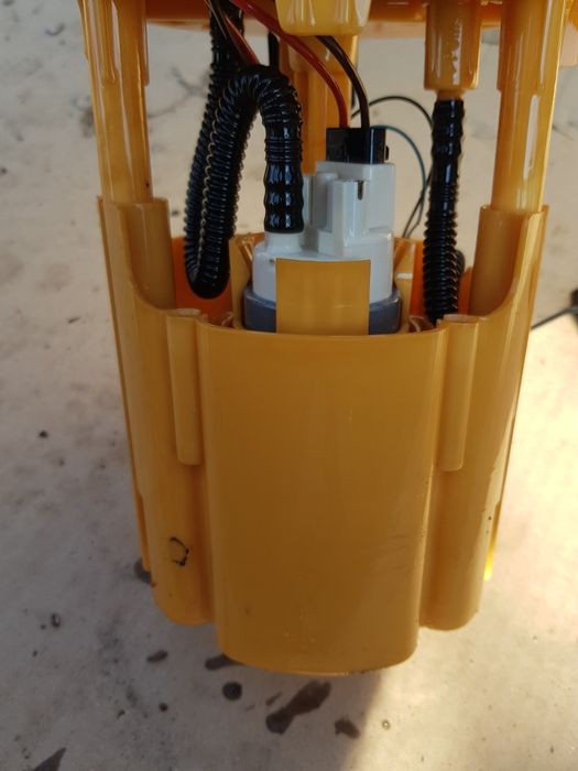 Pimpa carburant rezervor Peugeot 307 2.0HDI