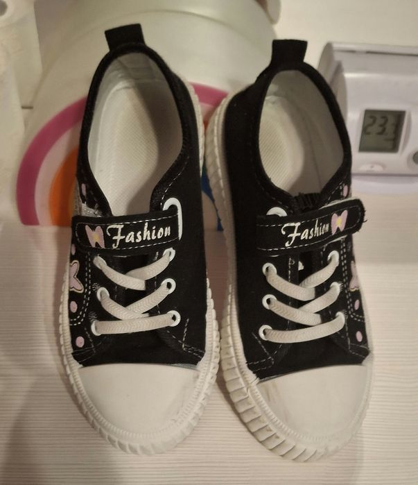 Lot încălțăminte sport si de școală fete 33