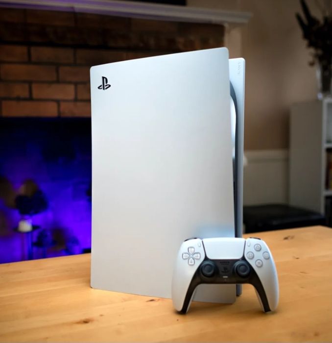 Продам PS5 в отличном состоянии