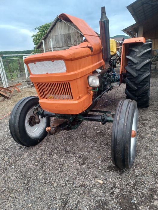 Tractor 445 si 600