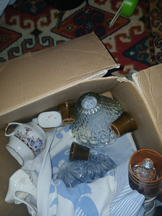 Продаю из дома посуду!