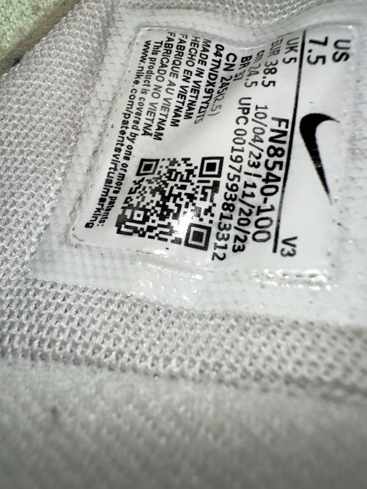 Дамски обувки Nike Air Force 1, 38,5 номер, КАТО НОВИ