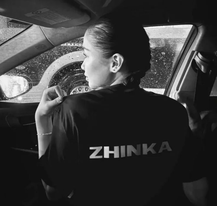 Продам футболки парные