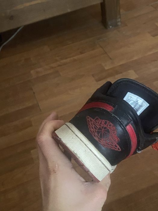 Vand jordan 1low rad and black